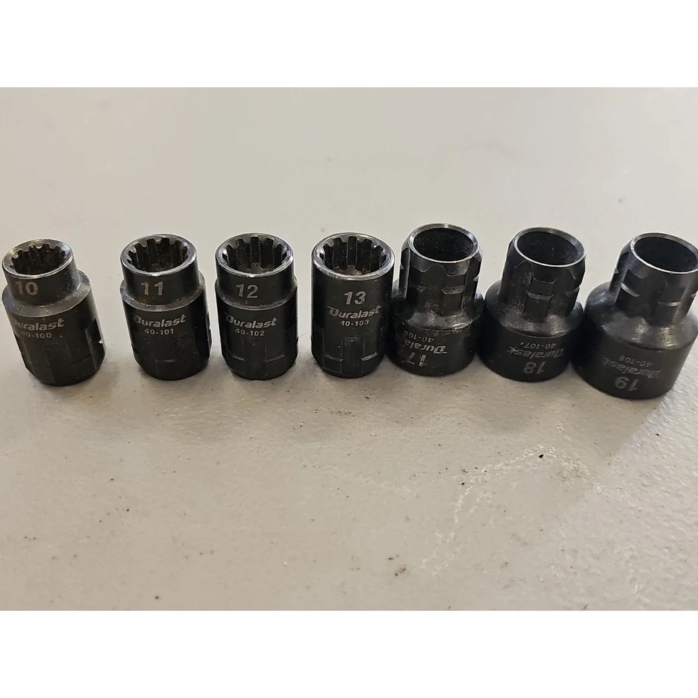 Duralast spline rachet 41-100 plus 15 Sockets Standard & Metric